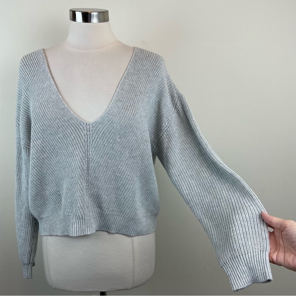 Lulus Solid Gray Knit V Neck Long Sleeve Sweater Women Small Boho Casual - Picture 5 of 7